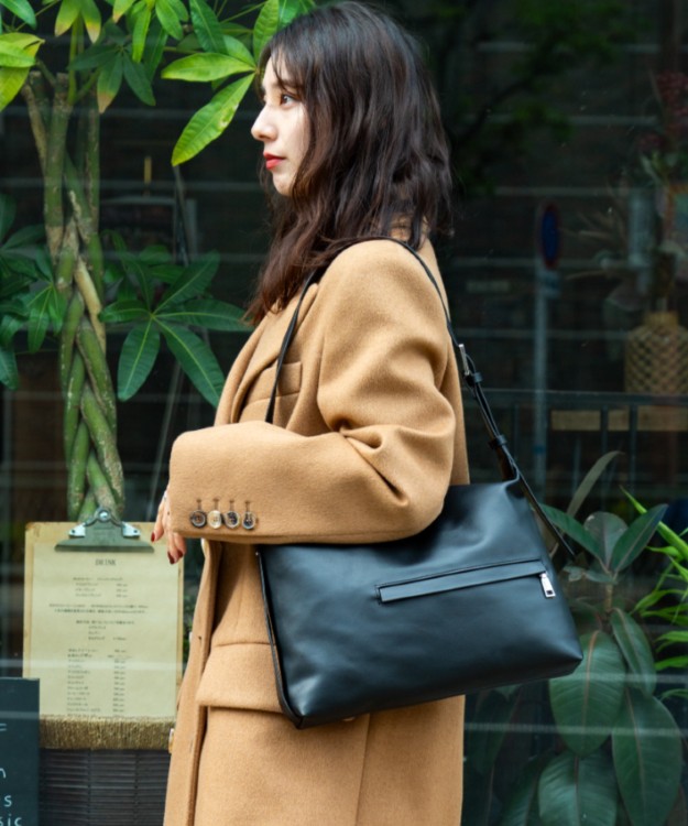 DEVICE�i�f�o�C�X�j�̃V���b�v�j���[�X�u�_4�ʂ�̕ό`���y���ށB�X�^�C�����O�̕����L����}���`�E�F�C�o�b�O�^�v