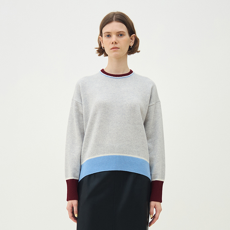 TOMORROWLAND�i�g�D�����[�����h�j�̃V���b�v�j���[�X�u���T�̓X���l�C���i�͂����� �v