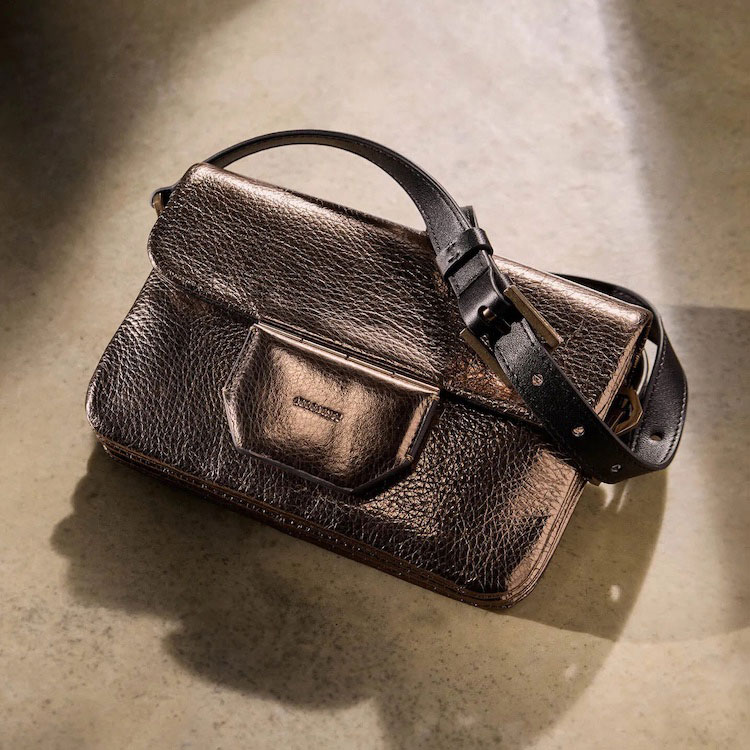 ALLSAINTS�i�I�[���Z�C���c�j�̃V���b�v�j���[�X�u�yALLSAINTS�z�M�t�g�ɂ��������߁��o�b�O���W�I�v