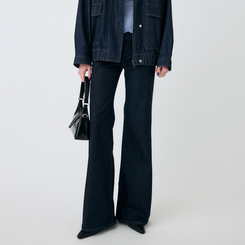 MOUSSY｜マウジーのトピックス「【MOUSSY】美脚を叶えるFLARE DENIMを