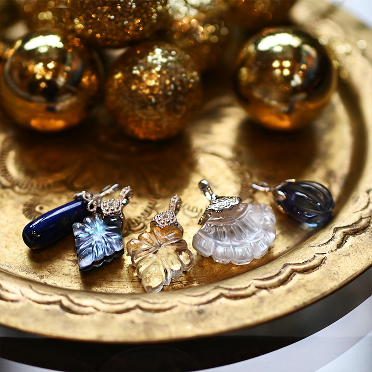 sowi�i�\�[�C�j�̃V���b�v�j���[�X�u�V���i�uOrnament�v�łɂ��₩�Ȃ��̎����ɁA�����ƍʂ���v���X�v