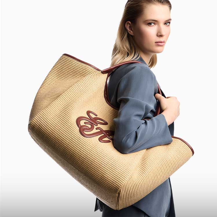 EMPORIO ARMANI�i�G���|���I �A���}�[�j�j�̃V���b�v�j���[�X�u�yEMPORIO ARMANI�zWOMENS BAG COLLECTION �v