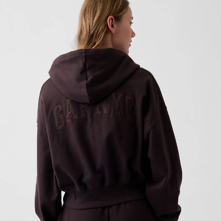 GAP�i�M���b�v�j�̃V���b�v�j���[�X�u�yGap�z�������āA�H�܂Ŋ���B�H�̐V����ׁv