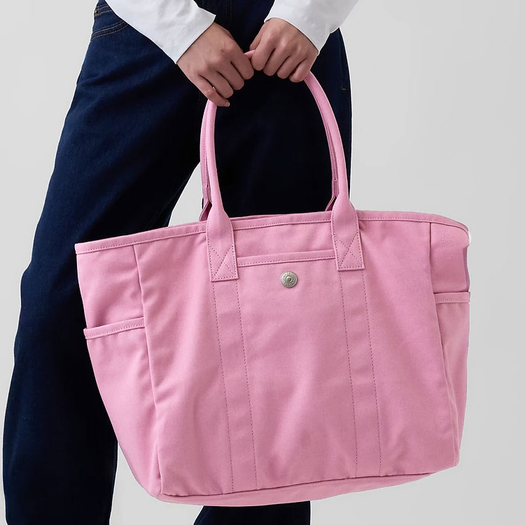 GAP�i�M���b�v�j�̃V���b�v�j���[�X�u�R�[�f�̎���ɂȂ�BGap�̐V��o�b�O�R���N�V�����v