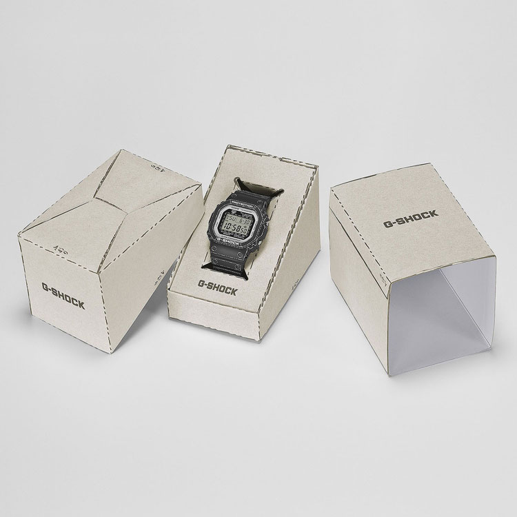 CASIO�i�J�V�I�j�̃V���b�v�j���[�X�u�y���{��G-SHOCK�z�܂莆�����`�[�t�̃��f���v