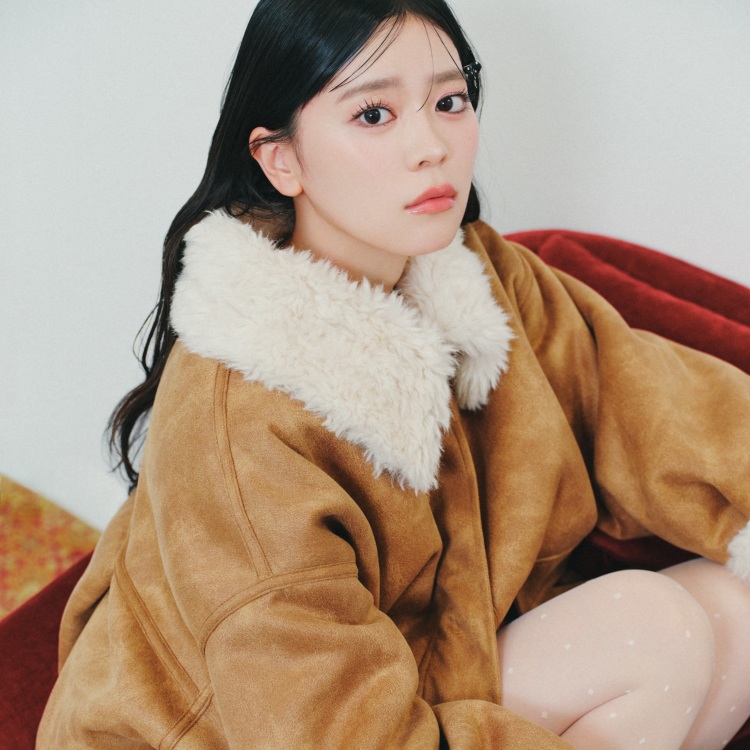 【専用】ドゥロワージャケット　ムートンコンビ　切り替え　ベージュ　36 今季No.1！大注目の愛されアウター】ファーカラーBIGムートン