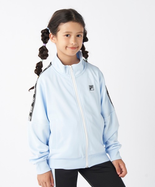 FILAフィラのベージュジャケットとサックスブルーのプリーツスコート上下セット FILAフィラのベージュジャケットとサックスブルーのプリーツ