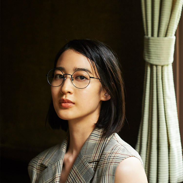 Zoff ゾフのトピックス Zoff 女性におすすめしたいメガネ特集 Zozotown