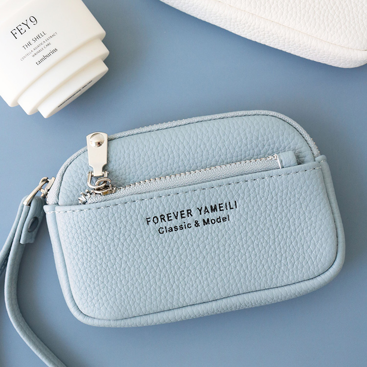 SiNCERE�i�V���V�A�j�̃V���b�v�j���[�X�u���Ɋ|���āA�����Ǝ��R�ɁB�X�g���b�v�t�~�j�|�[�`�v