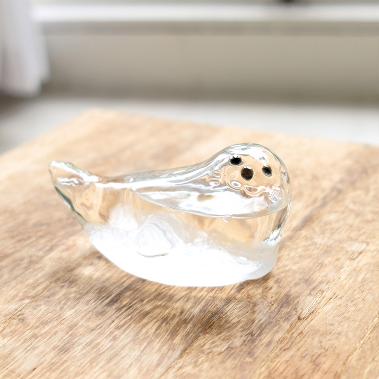 SiNCERE�i�V���V�A�j�̃V���b�v�j���[�X�u���ӂŖ��@�̂悤�Ɍ��������߂��A���₵�̃I�u�W�F�v