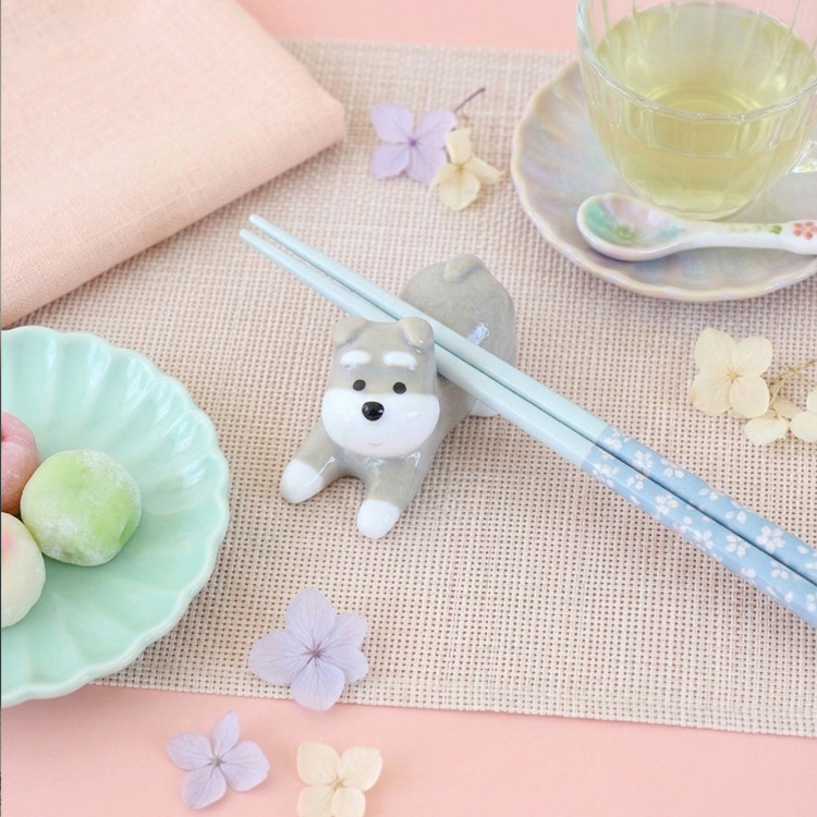 SiNCERE�i�V���V�A�j�̃V���b�v�j���[�X�u�e�B�[�^�C���̂��тɖڂ������āA�v�킸�Ί�ɂȂ��Ă��܂����퐻�̏��������v