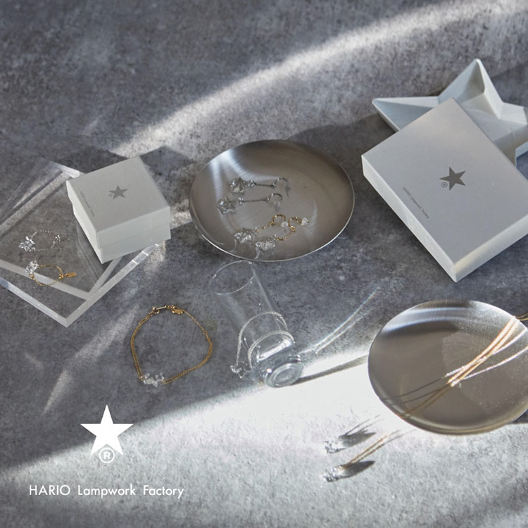 大人の上質 STAR CIRCLE GLASS PIERCE