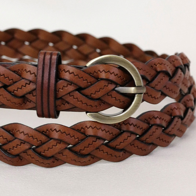 roar★スタッズベルト ロアー メダル コンチョ レザーベルト ベージュ系 roar☆スタッズベルト ロアー メダル コンチョ レザーベルト