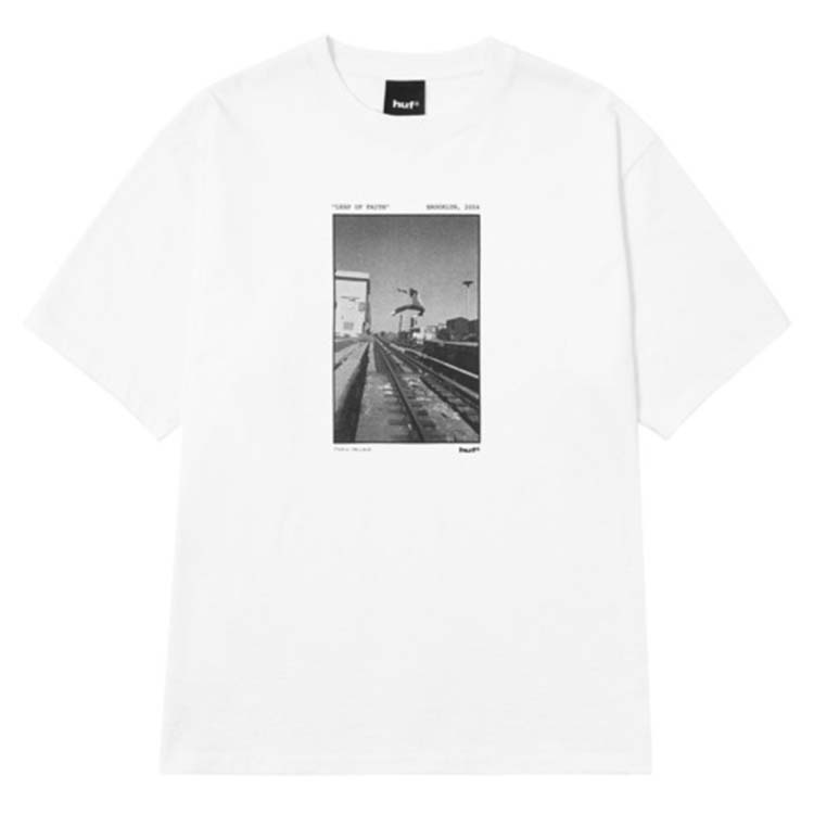 HUF�i�n�t�j�̃V���b�v�j���[�X�u�yHUF�zTAKING THE LEAP TEE�v