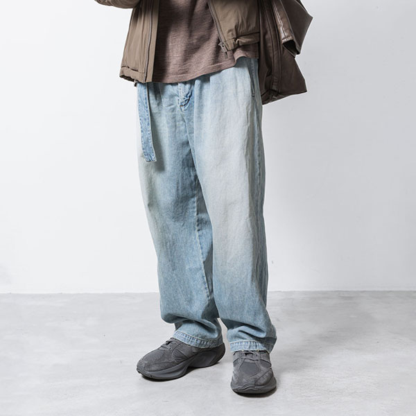 ATTACHMENTiA^b`gj̃Vbvj[XuyLIMITEDz11oz DENIM 1TUCK BELTED PANTSv