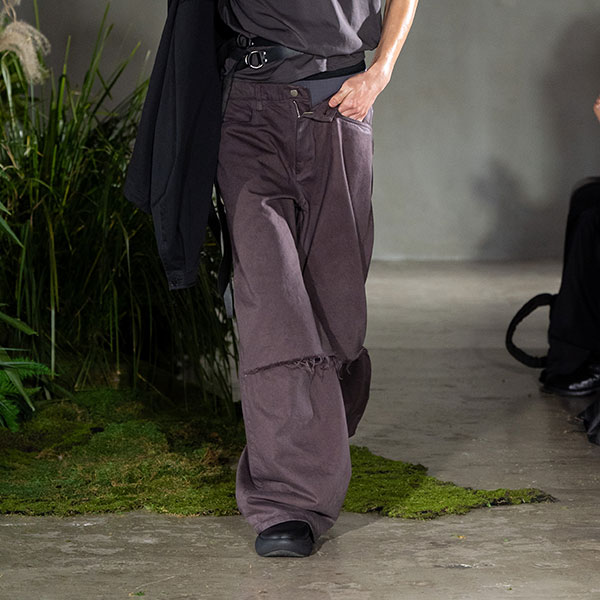 ATTACHMENT�i�A�^�b�`�����g�j�̃V���b�v�j���[�X�u�d�˂����n�����ށA�G���K���g�ȃJ�b�g�I�t�f�U�C���̃g���E�U�[�Y�v