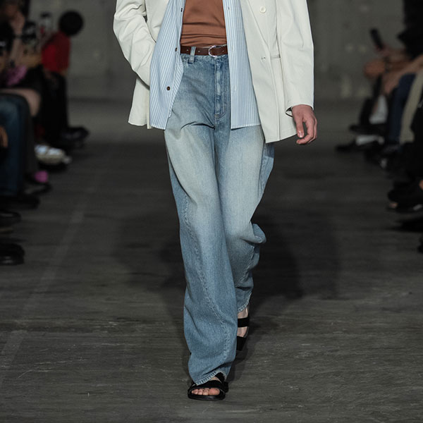 ATTACHMENT�i�A�^�b�`�����g�j�̃V���b�v�j���[�X�uDENIM COLLECTION�v