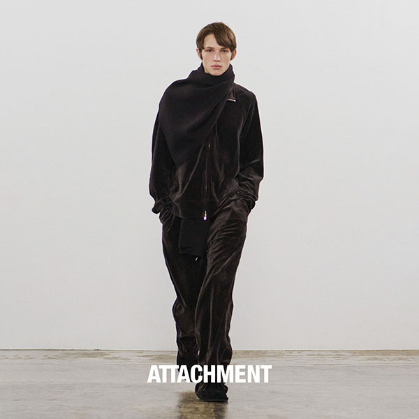 ATTACHMENT�i�A�^�b�`�����g�j�̃V���b�v�j���[�X�u���ߍׂ��ȃI�[�K�j�b�N�x���A���g�p�����g���b�N�W���P�b�g&�g���E�U�[�Y�v
