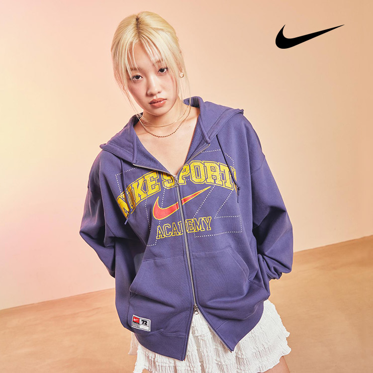 NIKEiiCLj̃Vbvj[XȕH̐lCRNVv`FbNIv