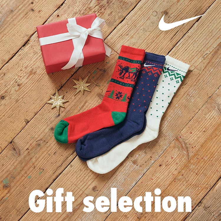 NIKEiiCLj̃Vbvj[XuSɎczf[Mtgv