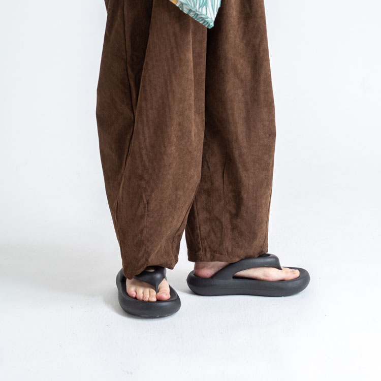 Rivel�i�����F���j�̃V���b�v�j���[�X�u�yavispa�zEVA�f�ނ̊��ɂ₳�����y�ʃT���_���v