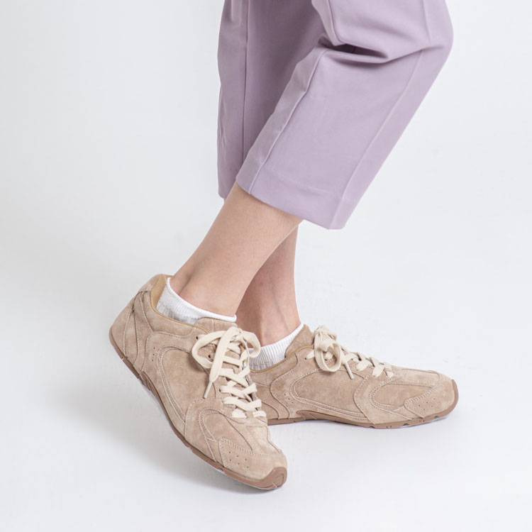 Rivel�i�����F���j�̃V���b�v�j���[�X�u�yMOHI / ���q�z�J�W���A���X�j�[�J�[�ƃT���_���v