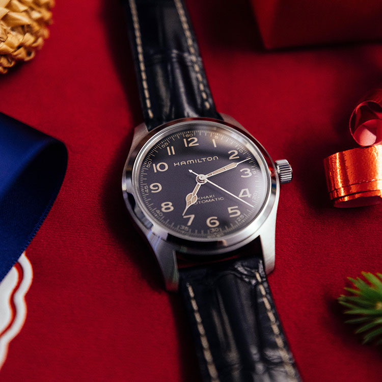 HAMILTON ブラックアナログ腕時計 HAMILTON｜ハミルトンのトピックス「かけがえのない大切な人に