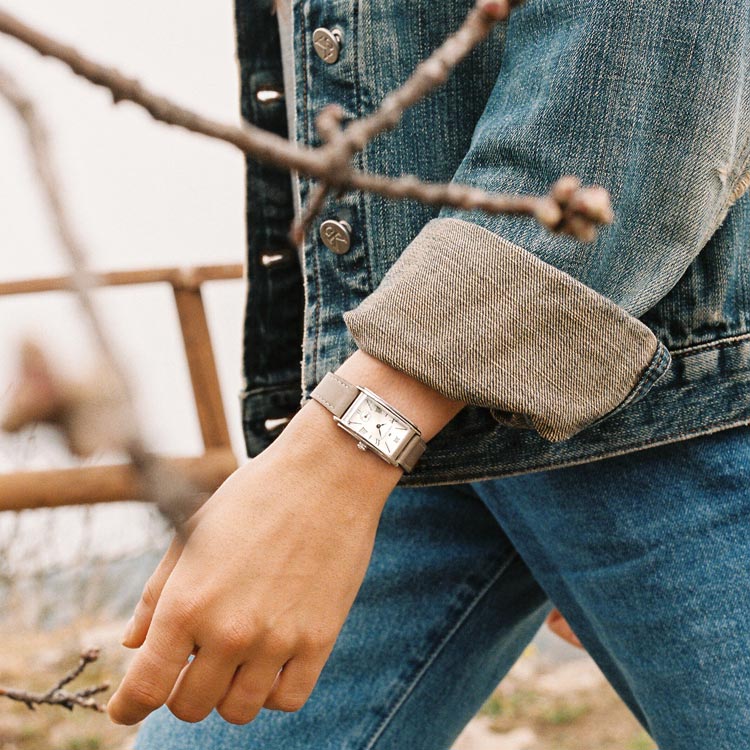 HAMILTON�i�n�~���g���j�̃V���b�v�j���[�X�u�n�~���g���̕�̓��M�t�g�E�H�b�`�v