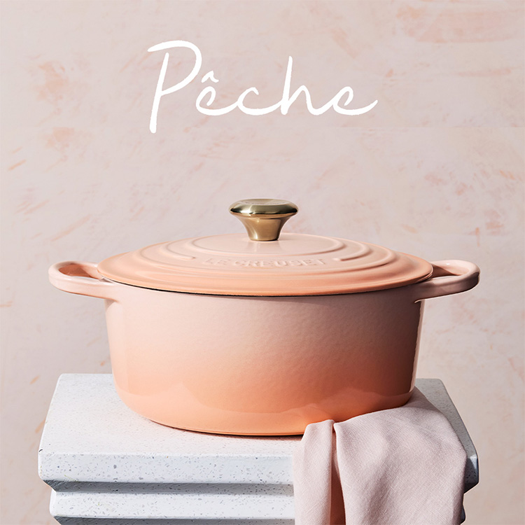 Le Creuset｜ル・クルーゼのトピックス「新色ピーチカラーの「ペッシュ 
