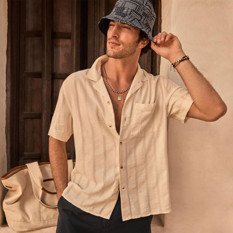 BANANA REPUBLIC FACTORY STORE グラフィック Tシャツ（Tシャツ