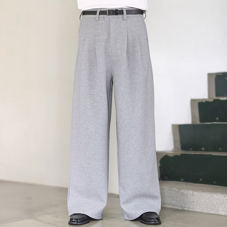 ASTRONOMY�i�A�X�g���m�~�[�j�̃V���b�v�j���[�X�u�yASTRONOMY�z�����b�N�X���Ə�i���𗼗������X�E�F�b�g�X���b�N�X�B�v