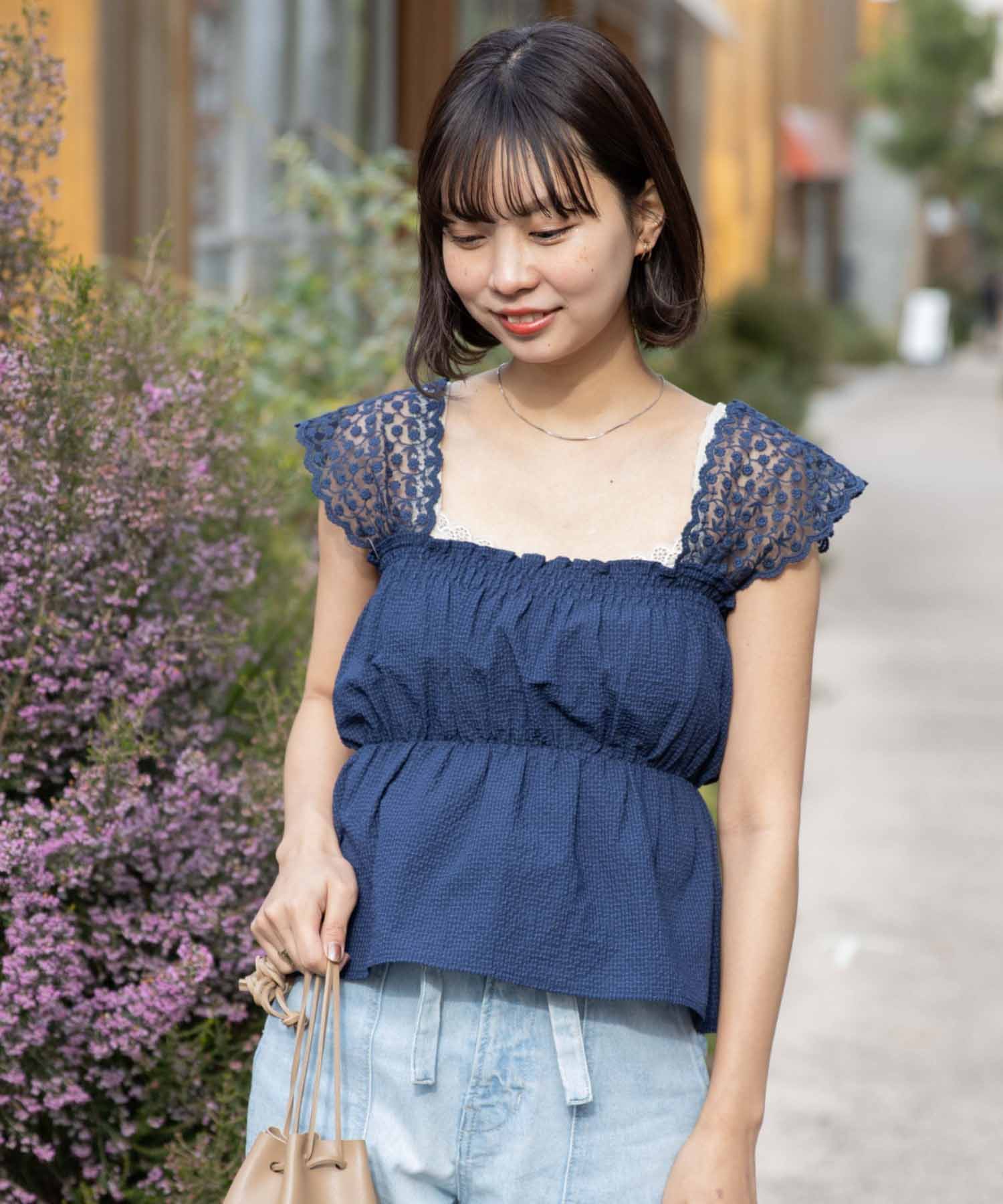 flower｜フラワーのトピックス「【ずっと着られる】ブラウスやワンピースのインナーに! キュートなキャミビスチェ」 ZOZOTOWN
