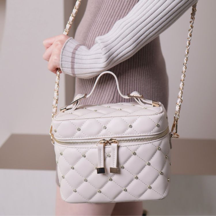 LiSA RiP SERViCE リップ サービス ボディバッグ　新品未開封 新品 LiSA RiP SERViCE ボディバッグ