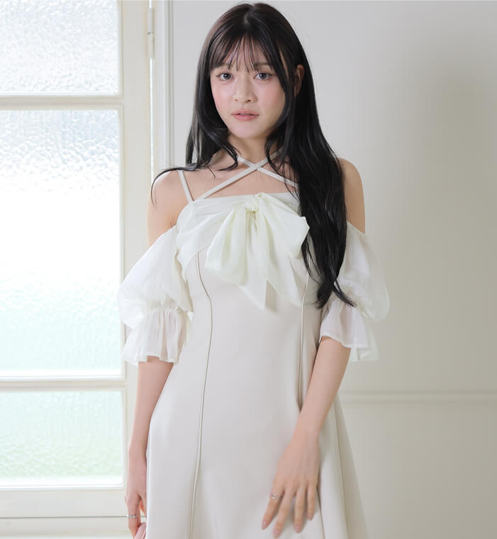 LIPSERVICE�i���b�v�T�[�r�X�j�̃V���b�v�j���[�X�u�yLIPSERVICE�z�l�C�\��̔��A�C�e�������Љ�I�v