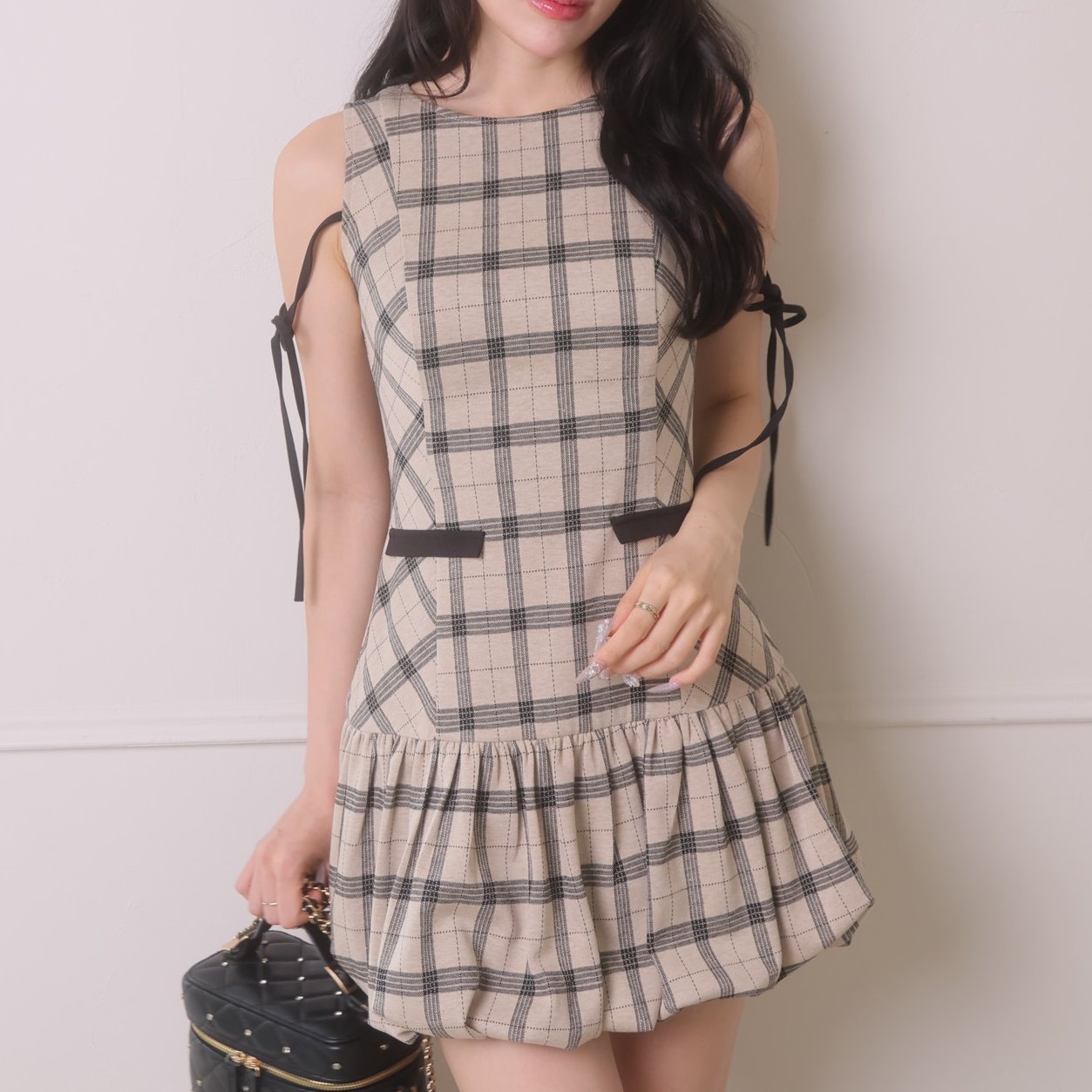 LIPSERVICE�i���b�v�T�[�r�X�j�̃V���b�v�j���[�X�u�yLIP SERVICE�z�l�C�����s�[�X�����Љ�I�v