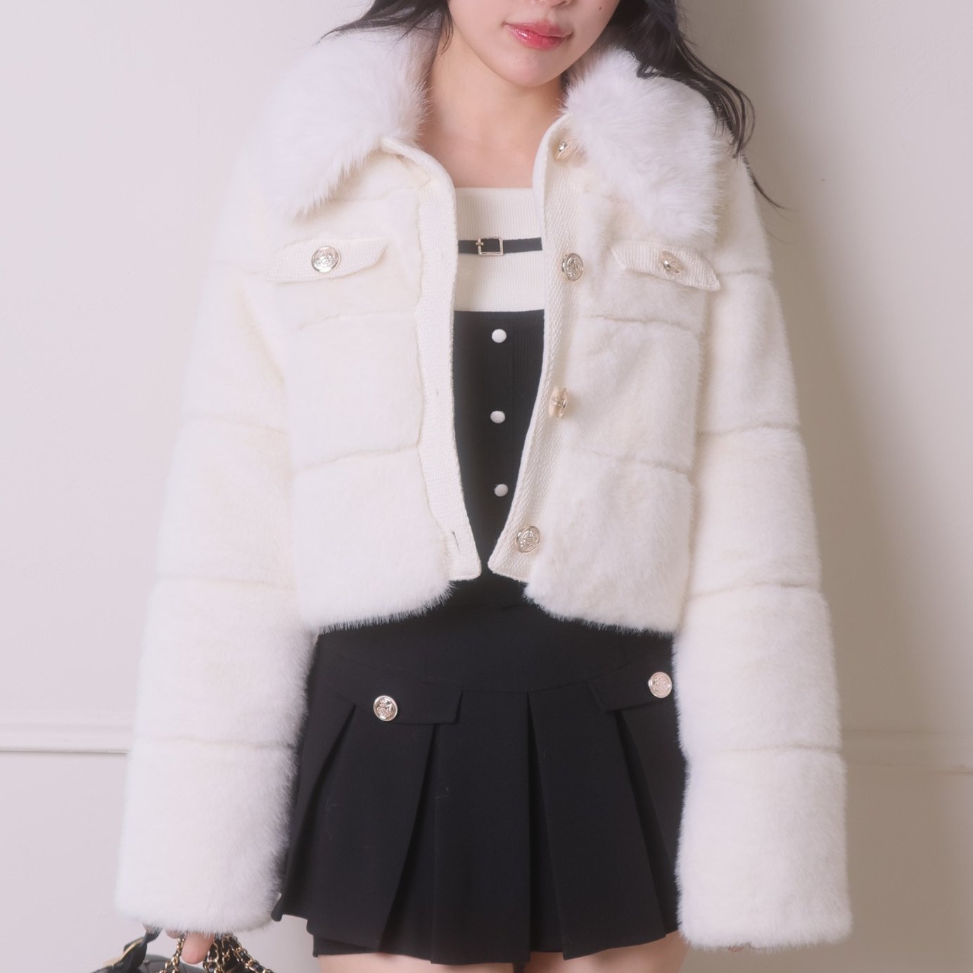 LIPSERVICE�i���b�v�T�[�r�X�j�̃V���b�v�j���[�X�u�l�C�\��̔��A�C�e�������Љ�I�v