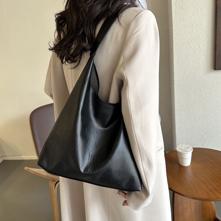 Ressaca�i���T�[�J�j�̃V���b�v�j���[�X�u�yRessaca�z�V���v���Ȍ����ڂŕ��L���X�^�C�����O�ɓ���ރ����V�����_�[�o�b�O�v