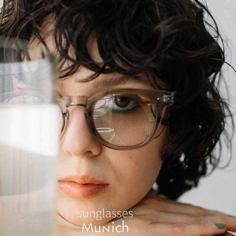 Munichi~[jbNj̃Vbvj[XuyTOXzĂɑ劈ԈႢȂȒỸTOXЉ܂Bv