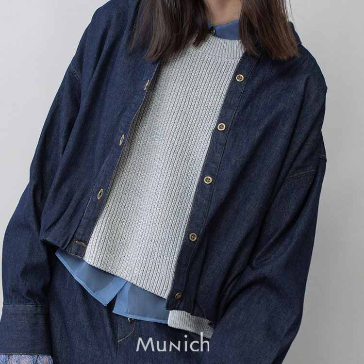 Munichi~[jbNj̃Vbvj[XuyDENIM SHIRTzlC̃fj̃VcēׂĂ܂BЃ`FbNĂ݂ĂBv