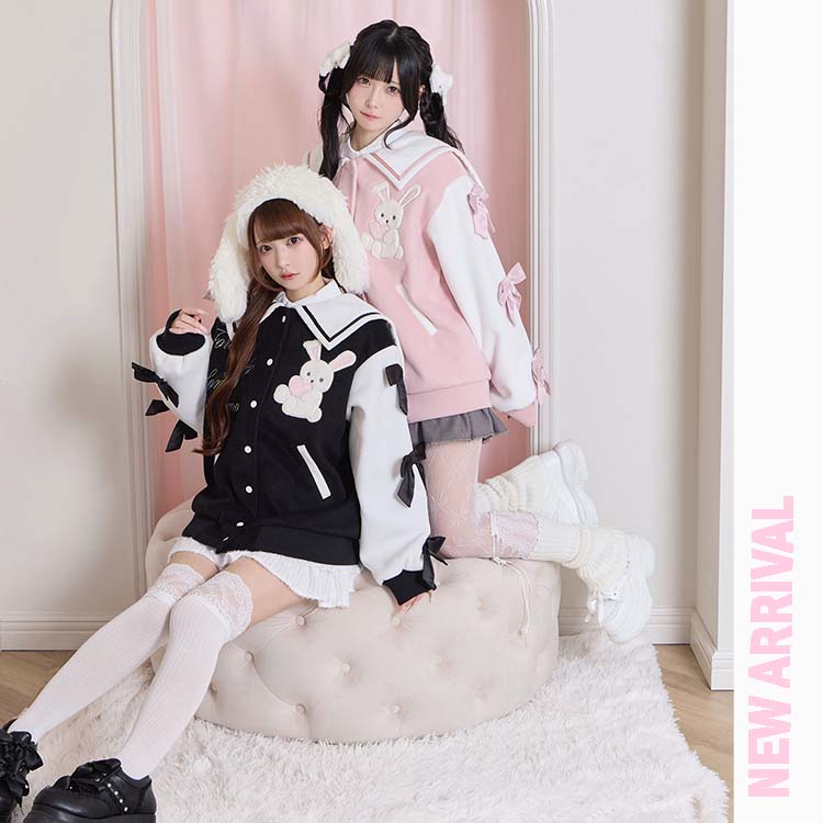 フリルフードトップス（ニット/セーター）｜Honey Cinnamon（ハニー