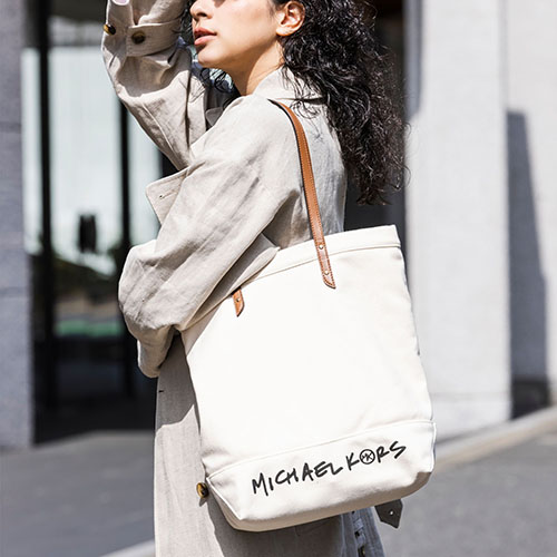 HOT低価】 MICHAEL KORS BAG キャンバストート ミディアム。 I9cUu