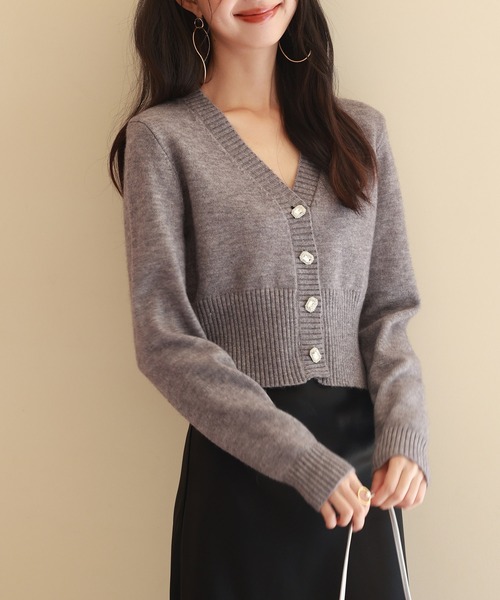 お気に入り1.3万突破】ビジューボタンニットカーディガン Vネック