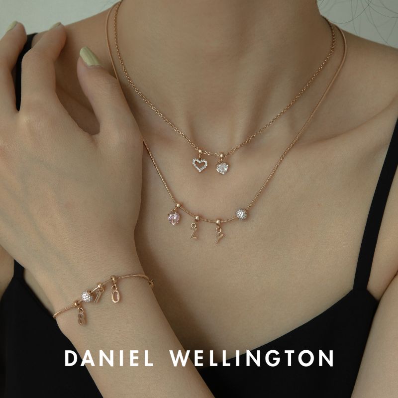 Daniel Wellington�i�_�j�G�� �E�F�����g���j�̃V���b�v�j���[�X�u�y�t��CHARM�Ղ�zCHARM MONTH �J�ÁI�S�`���[�� & �֘A���i 30% OFF✨�v