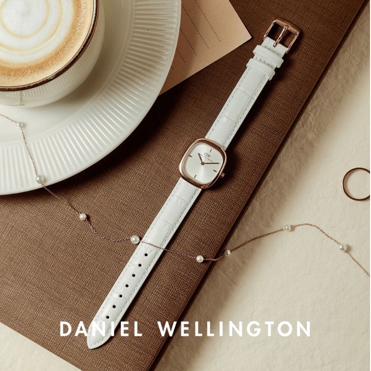 Daniel Wellington�i�_�j�G�� �E�F�����g���j�̃V���b�v�j���[�X�u�^��Ɗv�̐������ꂽ���͂́A���̎�����F�����Ȃ��v