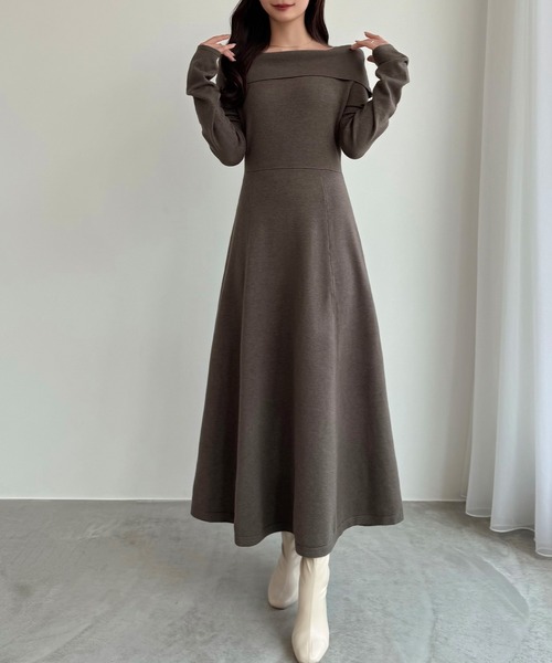 オフショル風スクエアネックロングニットワンピ（ワンピース