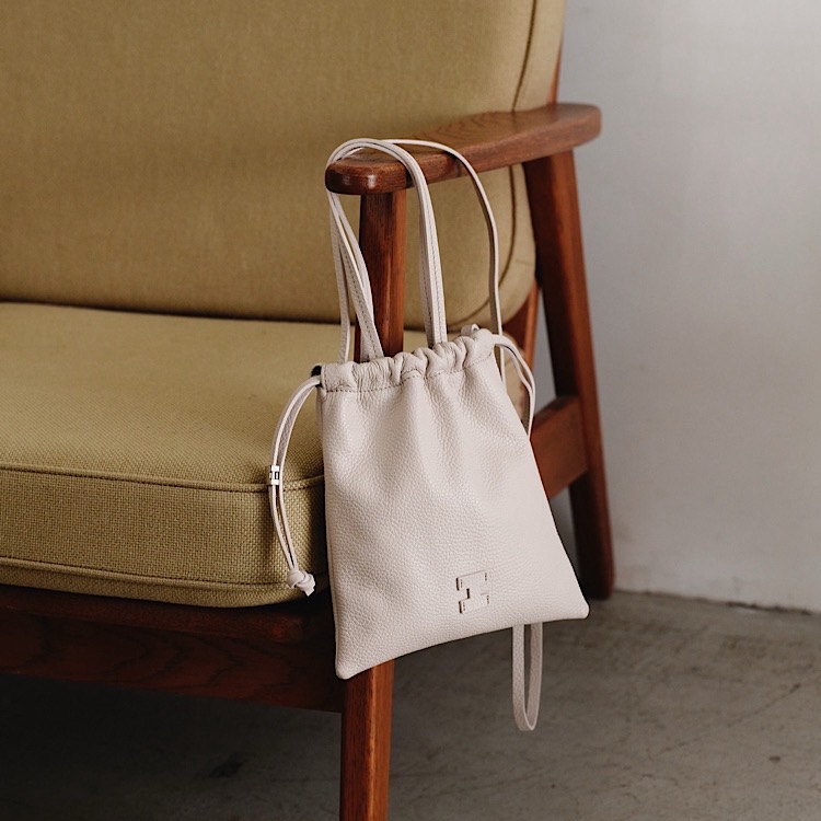 IACUCCI�i�C�A�N�b�`�j�̃V���b�v�j���[�X�u�sIACUCCI�t2�����ɂ��҂�����B�����ߋM�d�iBAG�v