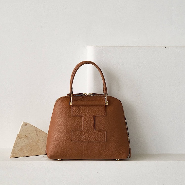IACUCCI�i�C�A�N�b�`�j�̃V���b�v�j���[�X�u�sIACUCCI�t��x���Ɨ��ɂȂ�A�x�X�g�Z���[�hVOLTA�i���H���^�j�h�v