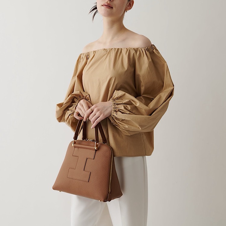 IACUCCI�i�C�A�N�b�`�j�̃V���b�v�j���[�X�u�sIACUCCI�t�����ɏH��Y����A�L�������o�b�O�v