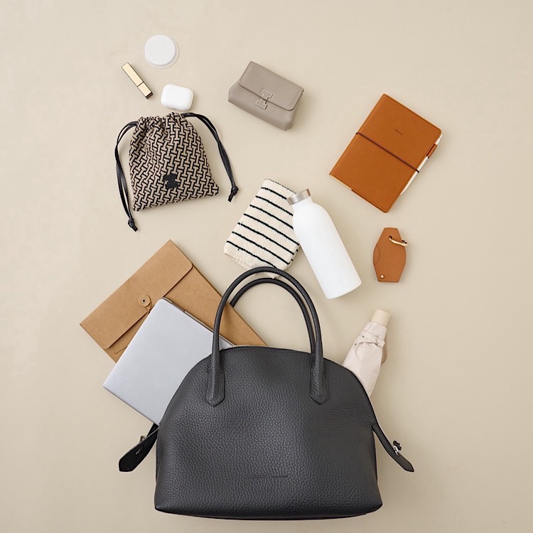 IACUCCI�i�C�A�N�b�`�j�̃V���b�v�j���[�X�u�sIACUCCI�t�����ɗ����AA4�Ή��o�b�O�v