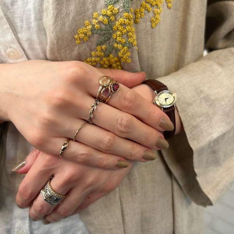 agete�i�A�K�b�g�j�̃V���b�v�j���[�X�u�X�^�b�t�������߃X�^�C�����O vol.02�v